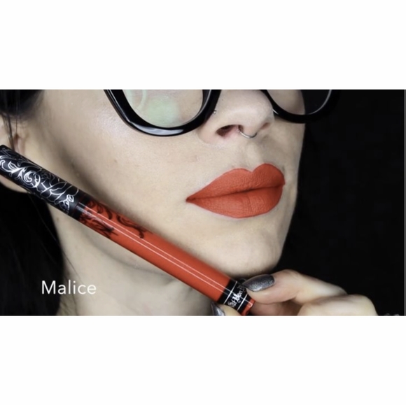 🆕 MALICE 🔥 KVD Beauty Everlasting Liquid Lipstick - Picture 7 of 10